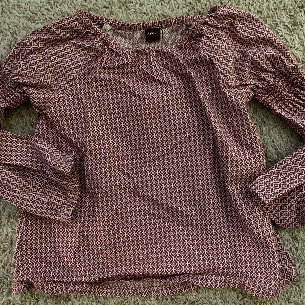 Tea Collection Size 5 long sleeved shirt.